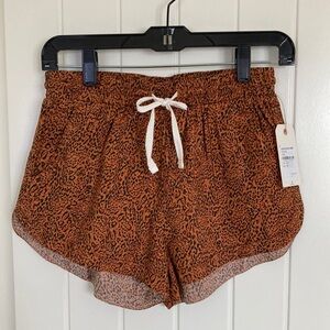 Billabong Leopard Print Women's Shorts - Brown